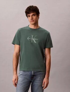 Camiseta Monologo con lavado ácido