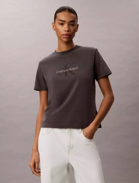Camiseta Monologo con lavado ácido