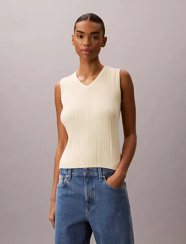 Camiseta sin mangas con cuello en V acanalado Camiseta sin mangas con cuello en V acanalado