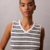 Camiseta sin mangas con cuello en V acanalado Camiseta sin mangas con cuello en V acanalado