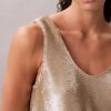 Camiseta sin mangas con cuello redondo y lentejuelas Camiseta sin mangas con cuello redondo y lentejuelas