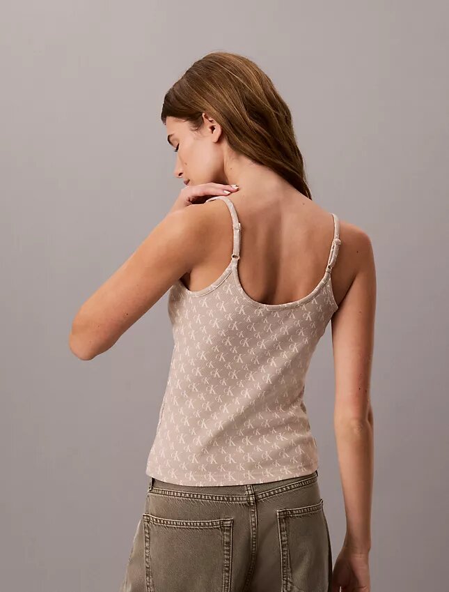 Camiseta sin mangas con monograma integral y canalé contorneado Camiseta sin mangas con monograma integral y canalé contorneado