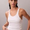 Camiseta sin mangas de algodón con ribete contorneado Camiseta sin mangas de algodón con ribete contorneado