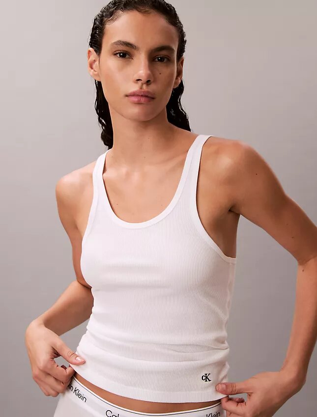 Camiseta sin mangas de algodón con ribete contorneado Camiseta sin mangas de algodón con ribete contorneado