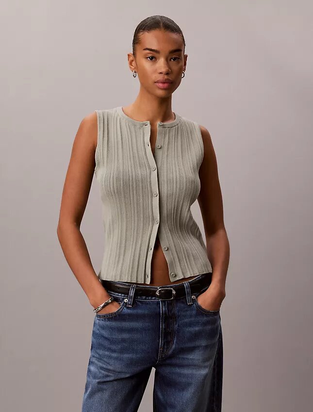 Camiseta sin mangas de algodón liso con botones y canalé Camiseta sin mangas de algodón liso con botones y canalé