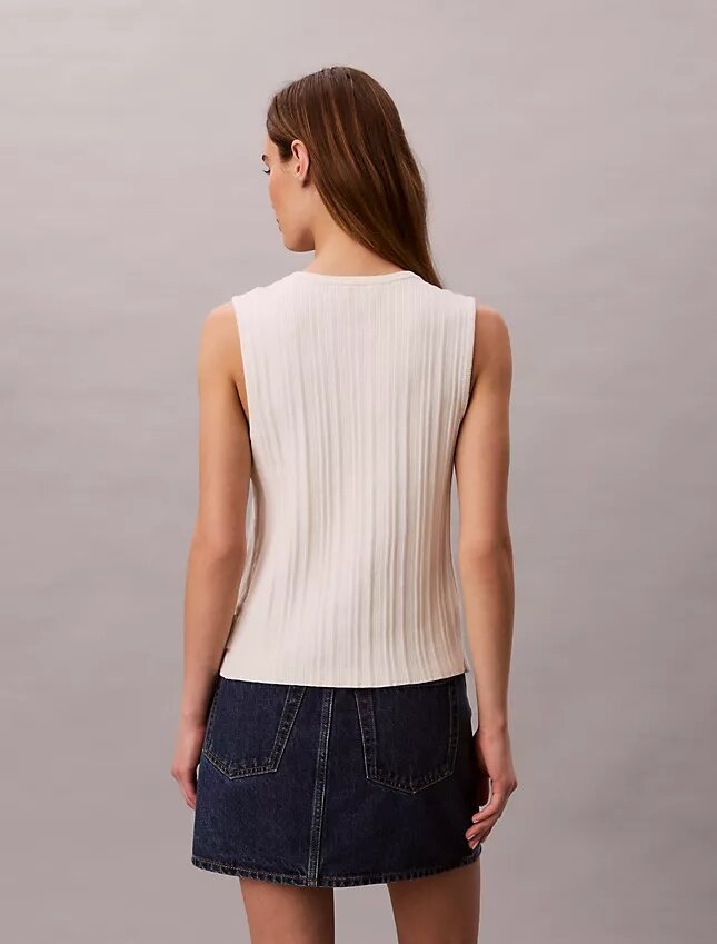 Camiseta sin mangas de algodón liso con botones y canalé Camiseta sin mangas de algodón liso con botones y canalé