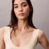 Camiseta sin mangas de mezcla de viscosa con canalé Camiseta sin mangas de mezcla de viscosa con canalé
