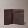 Cartera compacta de doble pliegue Saffiano refinada Cartera compacta de doble pliegue Saffiano refinada