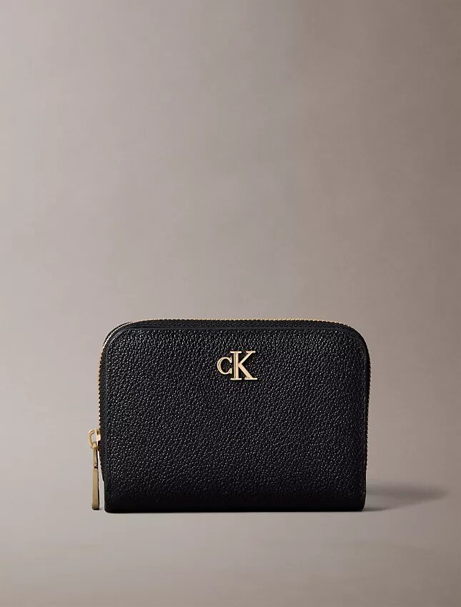 Cartera con solapa y cremallera Minimal Monogram Cartera con solapa y cremallera Minimal Monogram