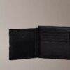 Cartera de tres pliegues de cuero con textura de guijarros y bolsillo para monedas Cartera de tres pliegues de cuero con textura de guijarros y bolsillo para monedas