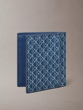 Cartera doble con emblema Cartera doble con emblema
