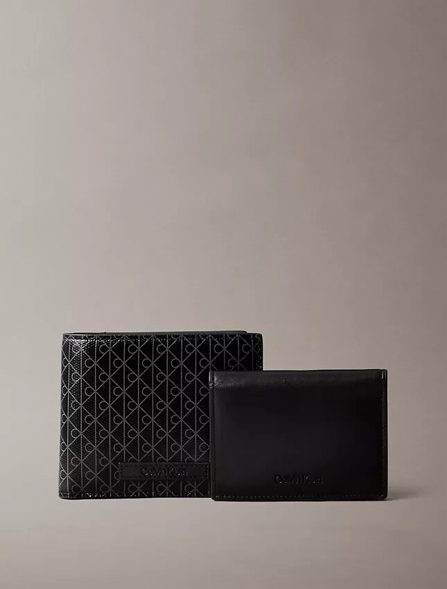 Cartera doble con emblema y tarjetero Cartera doble con emblema y tarjetero