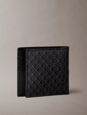 Cartera doble con emblema y tarjetero Cartera doble con emblema y tarjetero