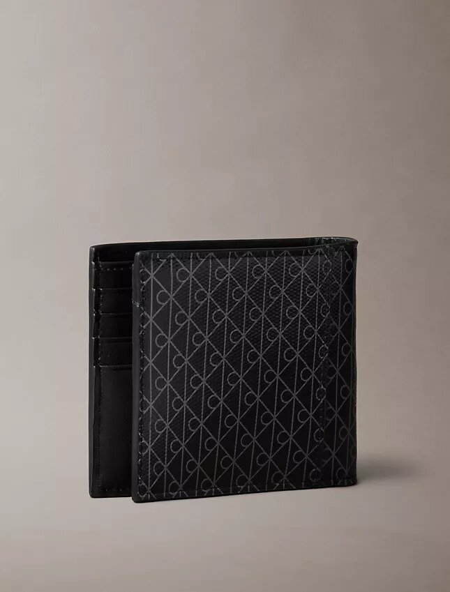 Cartera doble con emblema y tarjetero Cartera doble con emblema y tarjetero