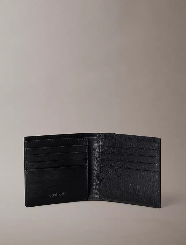 Cartera doble con logotipo y compartimento para monedas Cartera doble con logotipo y compartimento para monedas