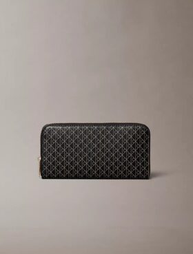 Cartera larga con cremallera y logotipo Cartera larga con cremallera y logotipo