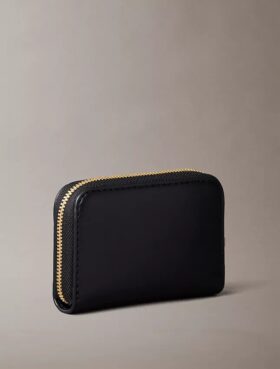 Cartera mediana con cremallera y Monogram en negrita Cartera mediana con cremallera y Monogram en negrita