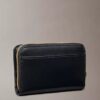 Cartera mediana de cuero con cremallera