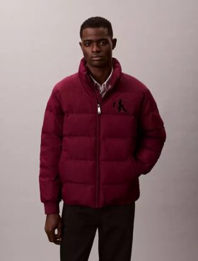 Chaqueta acolchada con monograma de chenilla Chaqueta acolchada con monograma de chenilla
