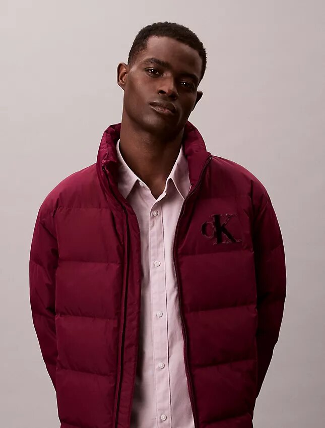 Chaqueta acolchada con monograma de chenilla Chaqueta acolchada con monograma de chenilla