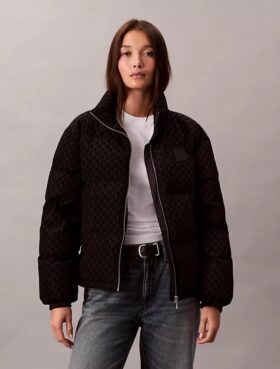 Chaqueta acolchada con monograma integral