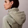 Chaqueta acolchada de materiales mixtos Chaqueta acolchada de materiales mixtos