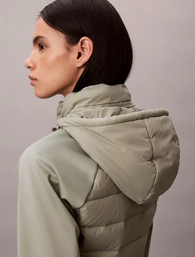 Chaqueta acolchada de materiales mixtos Chaqueta acolchada de materiales mixtos