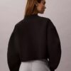 Chaqueta bomber corta y holgada Chaqueta bomber corta y holgada