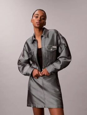 Chaqueta bomber de denim brillante