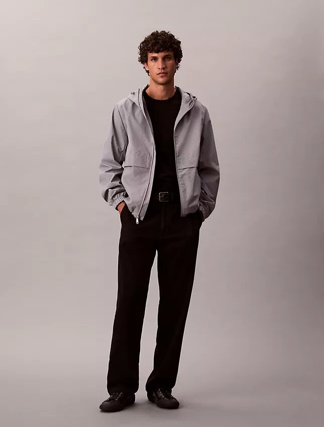 Chaqueta cortavientos con logotipo estampado Chaqueta cortavientos con logotipo estampado
