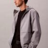 Chaqueta cortavientos con logotipo estampado Chaqueta cortavientos con logotipo estampado
