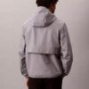 Chaqueta cortavientos con logotipo estampado Chaqueta cortavientos con logotipo estampado