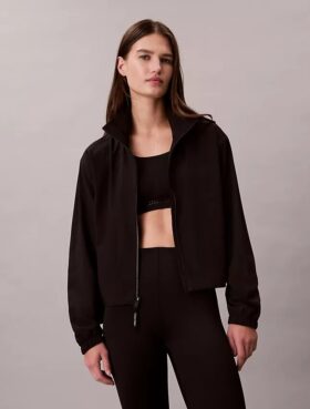 Chaqueta cortavientos deportiva moderna Chaqueta cortavientos deportiva moderna