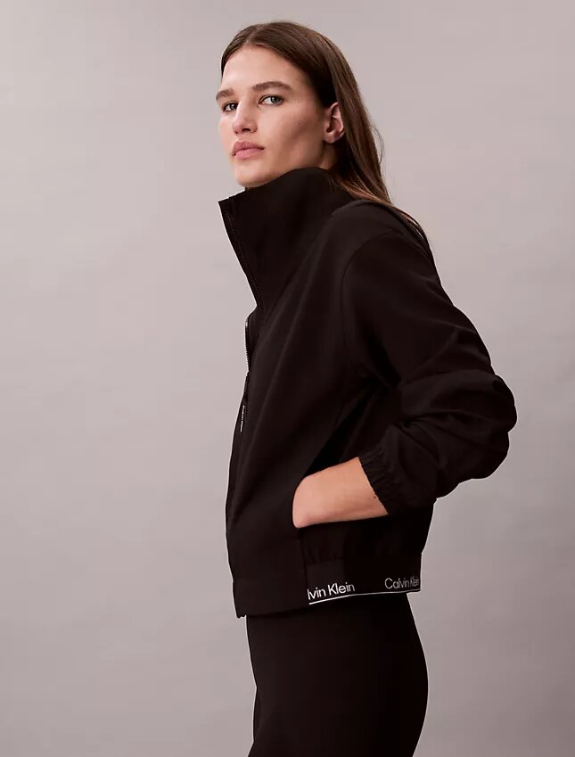 Chaqueta cortavientos deportiva moderna Chaqueta cortavientos deportiva moderna