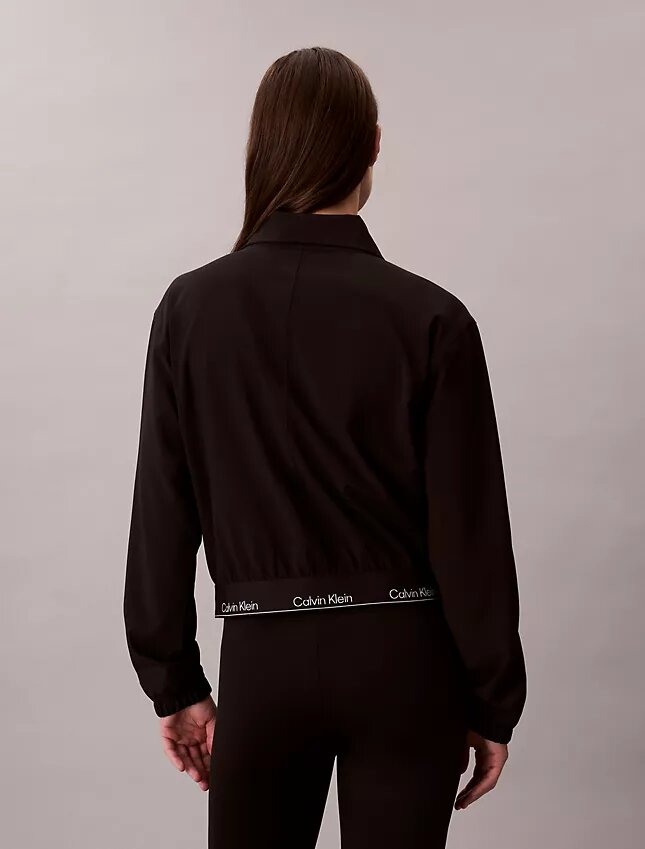 Chaqueta cortavientos deportiva moderna Chaqueta cortavientos deportiva moderna