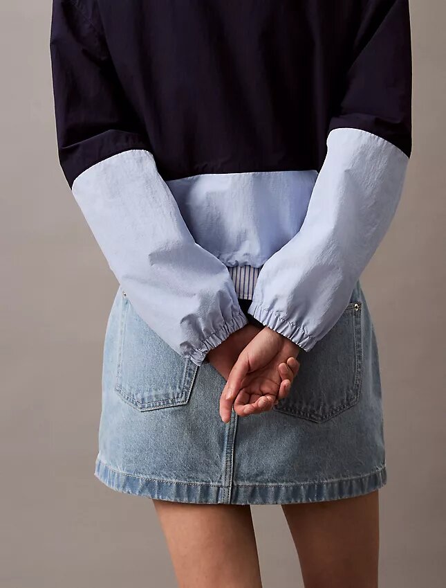 Chaqueta de nylon con cremallera y bloques de color Chaqueta de nylon con cremallera y bloques de color
