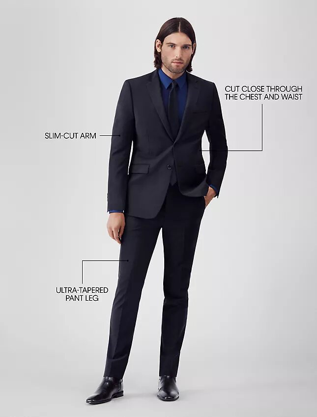 Chaqueta de traje azul marino de corte ajustado Chaqueta de traje azul marino de corte ajustado