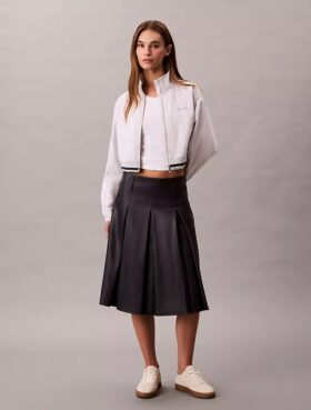 Chaqueta deportiva corta de tejido holgado Chaqueta deportiva corta de tejido holgado
