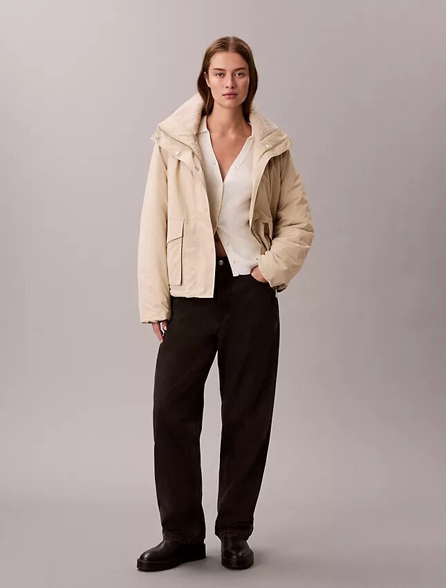 Chaqueta holgada con cuello de sherpa Chaqueta holgada con cuello de sherpa