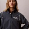 Chaqueta ligera con gráfico del logotipo de 1989 Chaqueta ligera con gráfico del logotipo de 1989