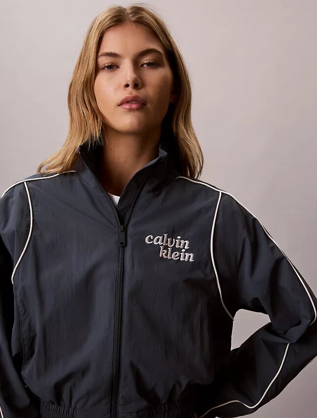 Chaqueta ligera con gráfico del logotipo de 1989 Chaqueta ligera con gráfico del logotipo de 1989