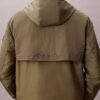 Chaqueta ligera de nailon y materiales mixtos Chaqueta ligera de nailon y materiales mixtos