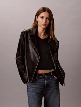 Chaqueta motera de imitación de cuero