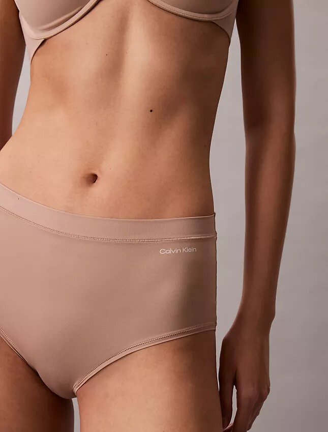 Cheeky Brief de talle medio ideal Cheeky Brief de talle medio ideal