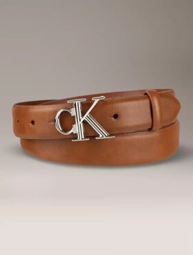 Cinturón con placa con el logotipo Monogram Cinturón con placa con el logotipo Monogram