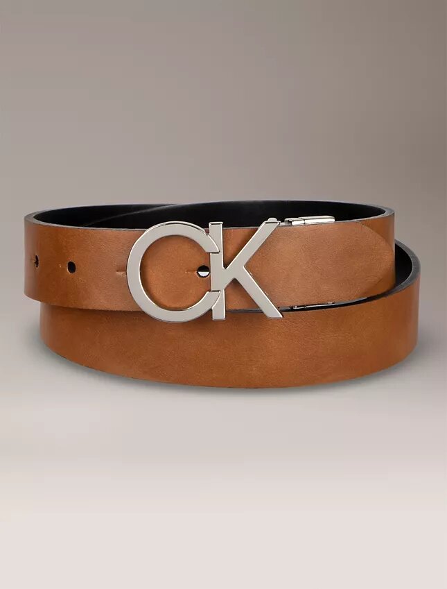 Cinturón reversible con placa con el logotipo Monogram Cinturón reversible con placa con el logotipo Monogram