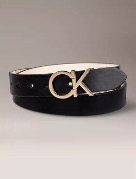 Cinturón reversible con placa con el logotipo Monogram Cinturón reversible con placa con el logotipo Monogram