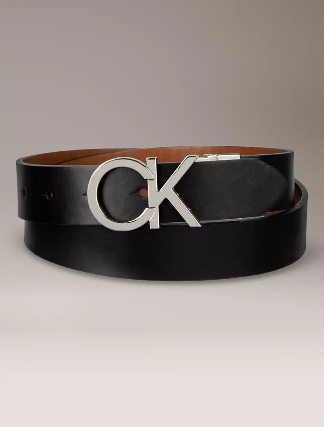 Cinturón reversible con placa con el logotipo Monogram Cinturón reversible con placa con el logotipo Monogram