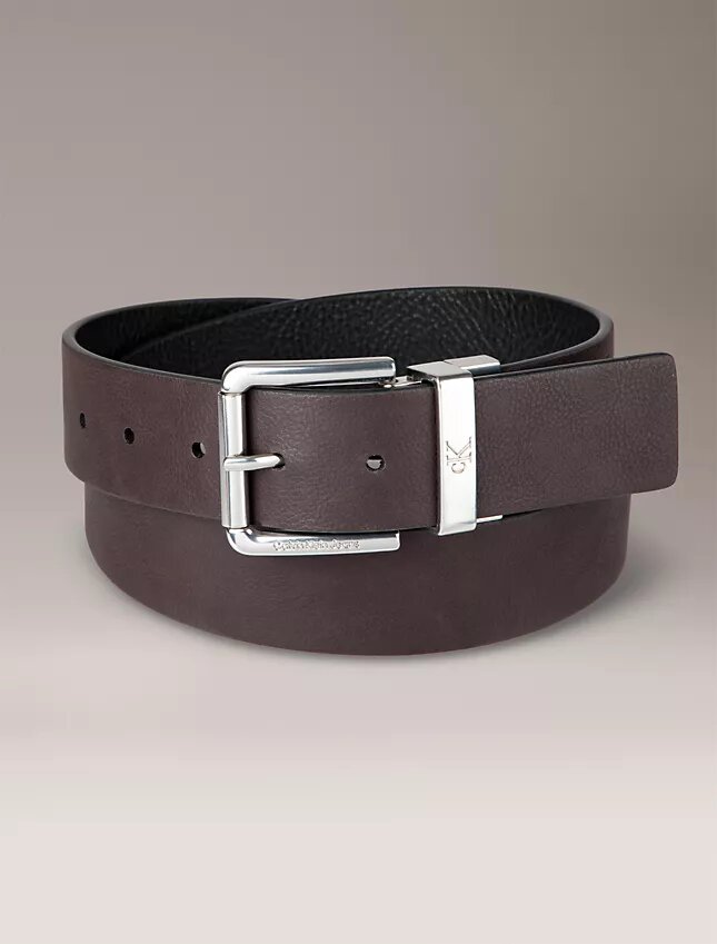 Cinturón reversible de cuero granulado Cinturón reversible de cuero granulado