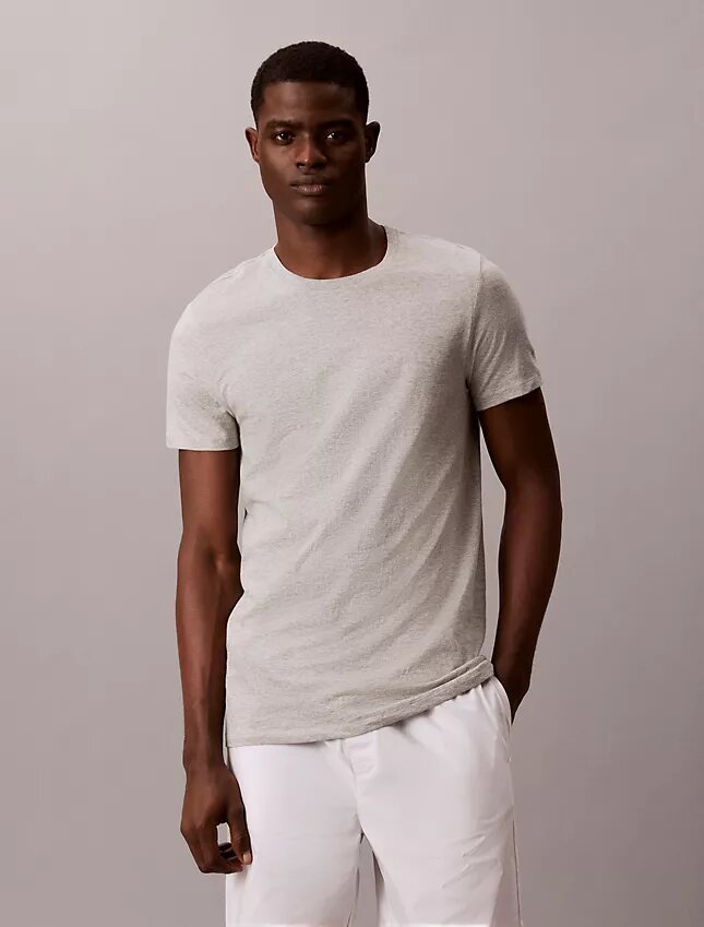 Cotton Classics, paquete de 3 camisetas de cuello redondo de corte clásico Cotton Classics, paquete de 3 camisetas de cuello redondo de corte clásico